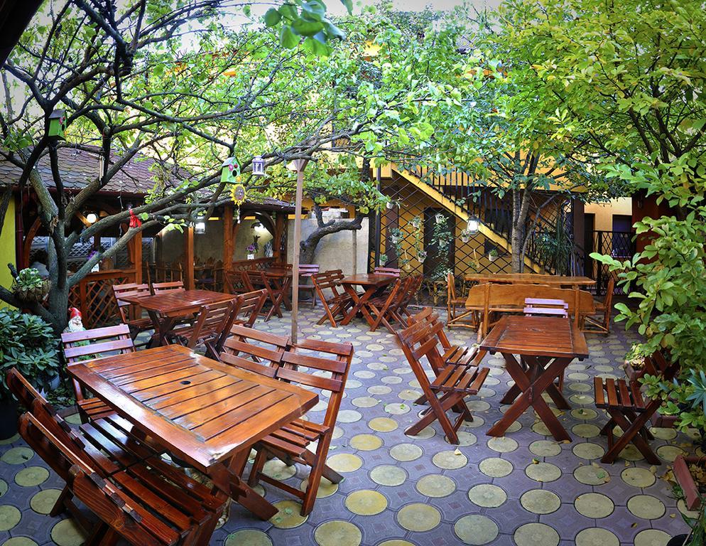 Casa Belazur Hotel Deva Bagian luar foto