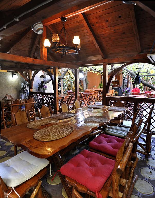 Casa Belazur Hotel Deva Bagian luar foto