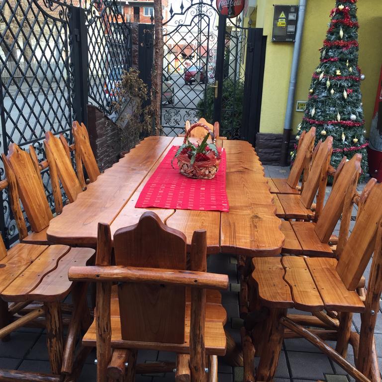 Casa Belazur Hotel Deva Bagian luar foto